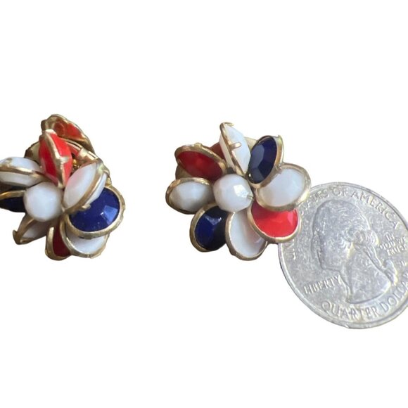 Vintage Red White Blue Clip on Earrings Gold Tone Made Hong Kong Patriotic - Picture 6 of 6